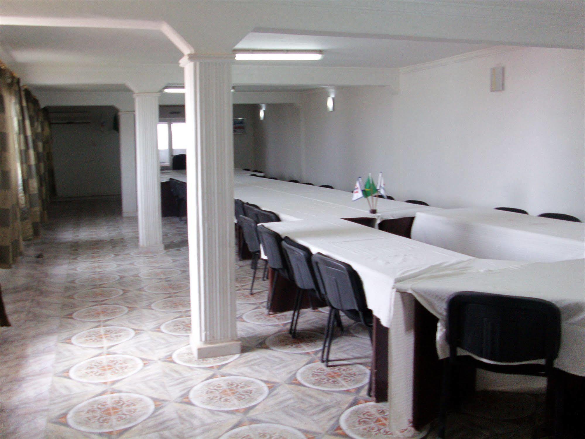 Ikrama - Hostel Nouakchott Luaran gambar